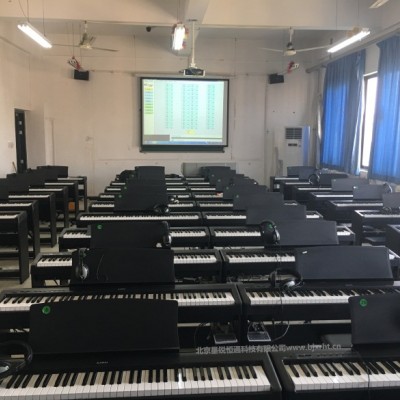 电钢琴教室教学系统让学生掌握技能提高文化素养