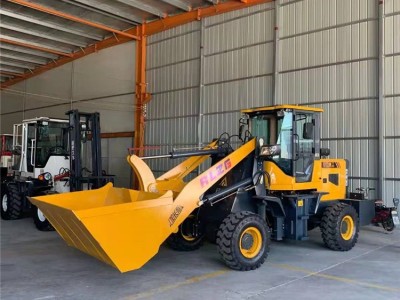 日力重工农用装载机小型铲车轮胎式装载机安全可靠图5