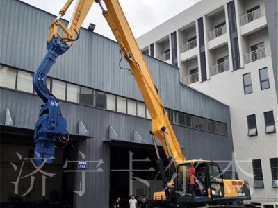 挖掘机打桩臂 生产厂家 济宁卡尔杰图2