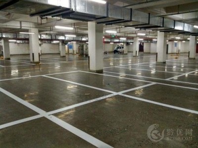 耐磨地坪地下车库划线施工处理