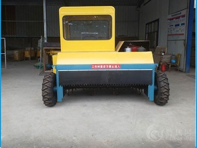自走式（自行式）翻抛机是生产生物有机肥专用成套设备中的主机