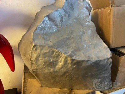 西安园林不锈钢山石雕塑 仿石头纹路雕塑定制图2