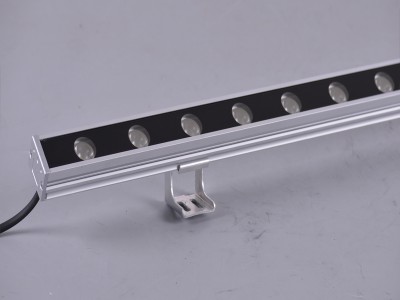 华亮星摩天轮亮化全彩dmx512可调光洗墙灯案例效果图4