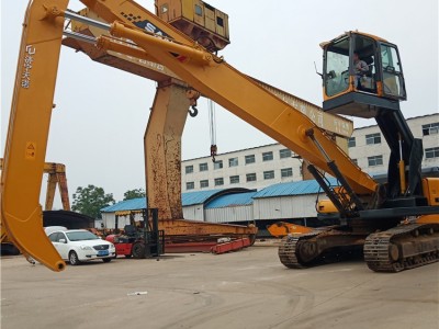 挖掘机升降驾驶室改装 火车平仓驾驶楼升降改装厂家天诺图4