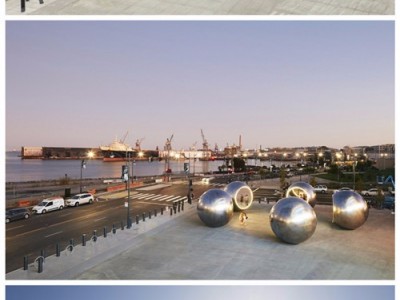 福建公共艺术装置 镜面灯光球雕塑 抛光钢制球雕塑定制图2