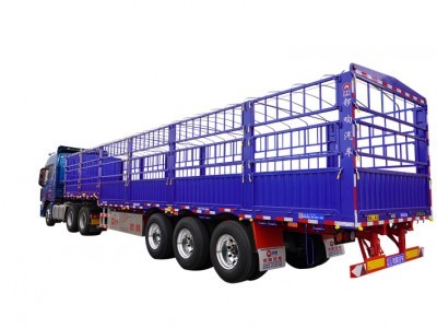 锣响挂车 新国标栏板式半挂车 60标箱 空气悬架 前桥提升