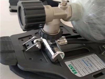 宇成供应6.8升正压式空气呼吸器 正压式消防空气呼吸器