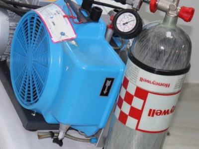 宝华BAUER100电动充气泵通用便携式高压呼吸空气压缩机图2