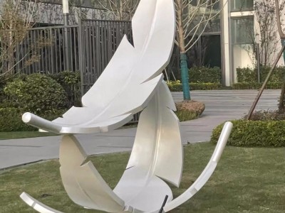 山西小区绿化 不锈钢烤漆羽毛雕塑 工厂定制