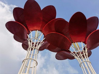 菏泽城市建筑大型雕塑 不锈钢开花树雕塑 烤漆工艺树摆件图2