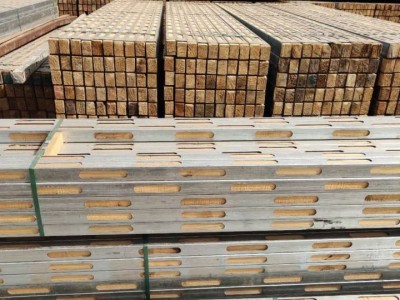 山东钢包木龙骨 钢木龙骨 代替传统木方省时省料