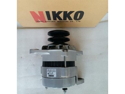 600-825-3151小松SA6D125发电机图2