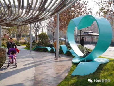 日照金地丰盛道爱主题雕塑 不锈钢灯光心形雕塑 烤漆制作