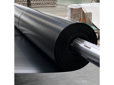 黑色防渗土工膜生活垃圾填埋场覆盖固体尾矿防渗土工膜图3