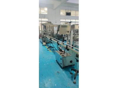 圆瓶贴标机的工作原理 自动双面贴标机图3