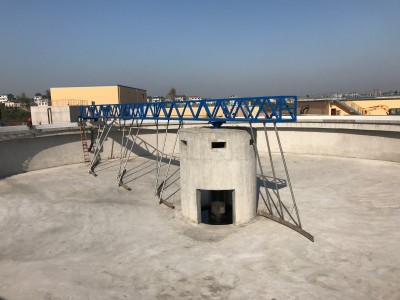 现货供应 刮泥机 行车式刮泥机 中心传动刮泥机 刮吸泥机图4