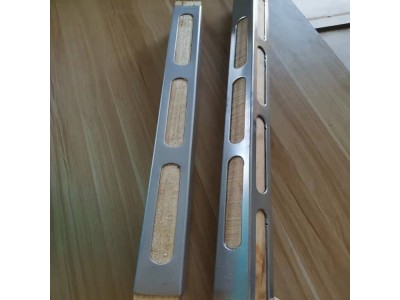 奥宏工程施工建材镀锌防锈钢包木图4