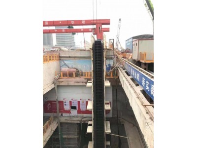 DJ大倾角皮带机  90度大倾角皮带机 密封输送机图2