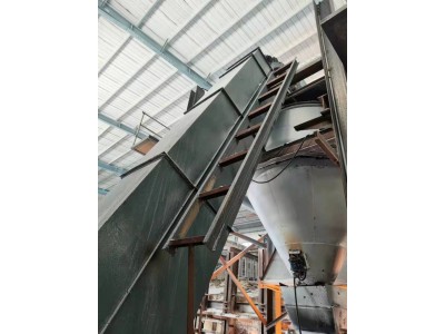 DJ大倾角皮带机  90度大倾角皮带机 密封输送机图4