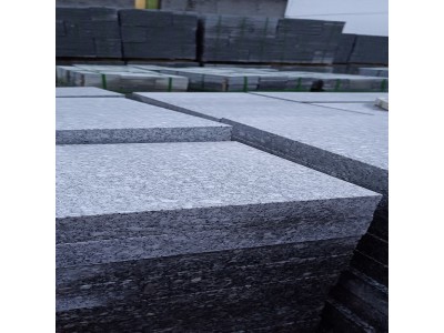 芝麻白产地 郴州花岗岩厂家 高铁机场地铺料石