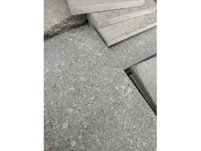 湖南芝麻白火烧板 园林景观地铺石材价格 白麻石材荔枝面图4