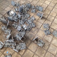 桥梁护栏立柱 路桥护栏牛角扶手支架 铸钢防撞墙底座