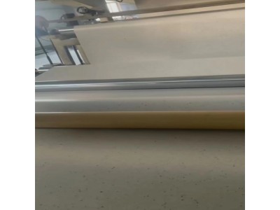 PVC同质透心地板挤出机械设备图1