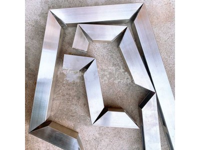 振凯机械五工位切角机 方管切90度 框架秒成型图5