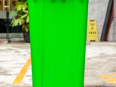 广西柳州带轮移动式120L可挂车型环卫垃圾桶图4