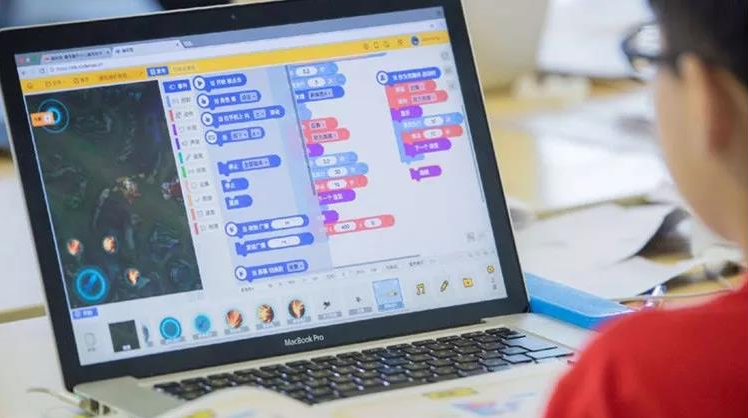 scratch之父”：通过编程创造并表达自己，这是编程的魅力！