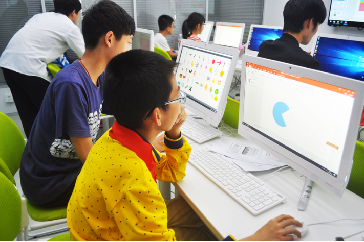 小孩子几岁接受儿童编程教育比较好？