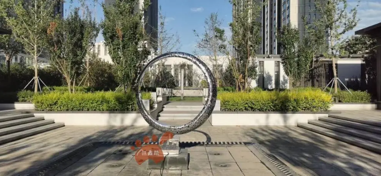 上海商用不锈钢圆环灯光雕塑 亚克力吊坠装饰雕塑工艺