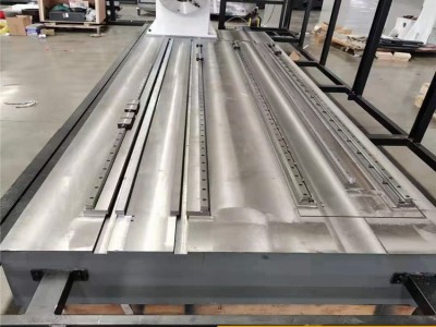 铸铁地板采用灰铁铸造图纸加工T型槽底板图1