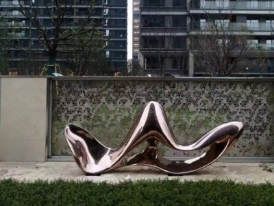 周口建筑入口 元宝电镀雕塑 聚宝盆抽象雕塑摆件图2