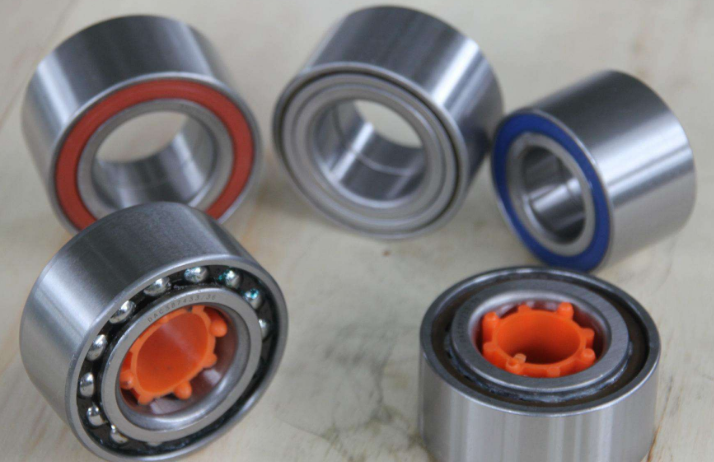 汽车轮毂日常三大检查和十一大保养