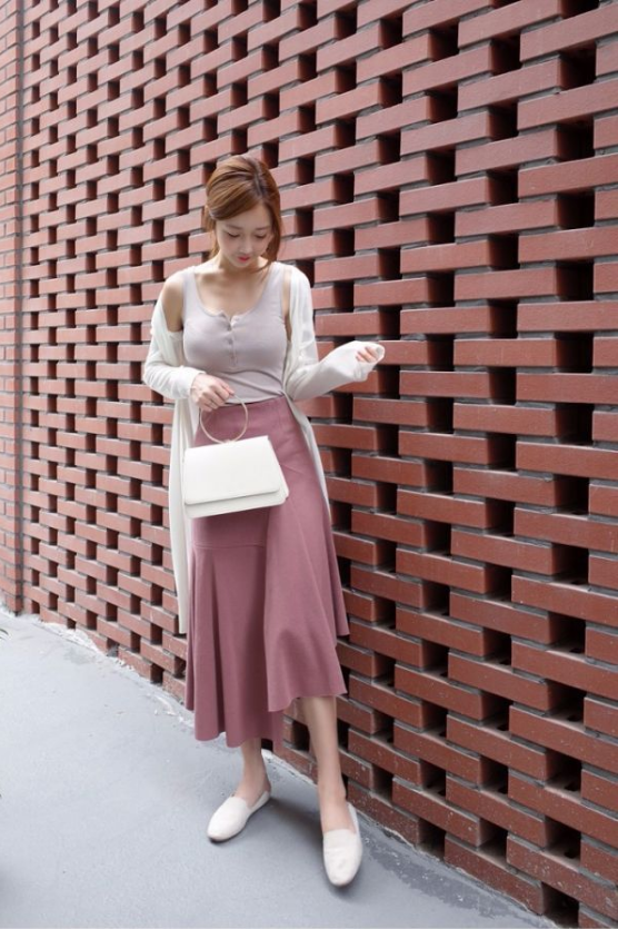 万能的白色， 这样搭配美翻今年的秋冬季