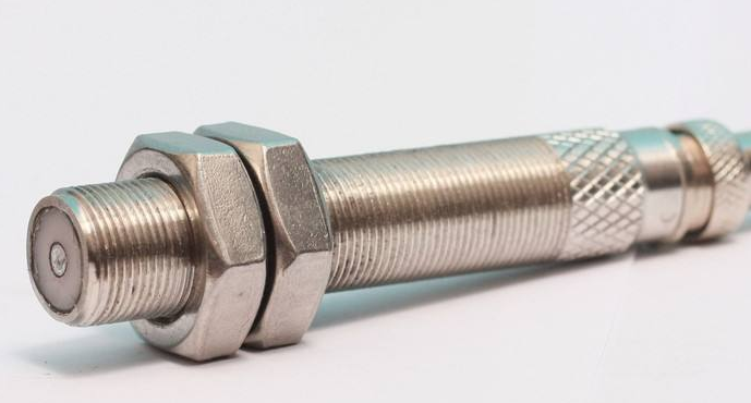 NPN与PNP传感器区别