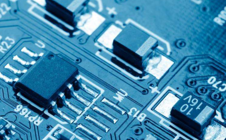 每年几万亿的芯片是如何设计制造出来的？