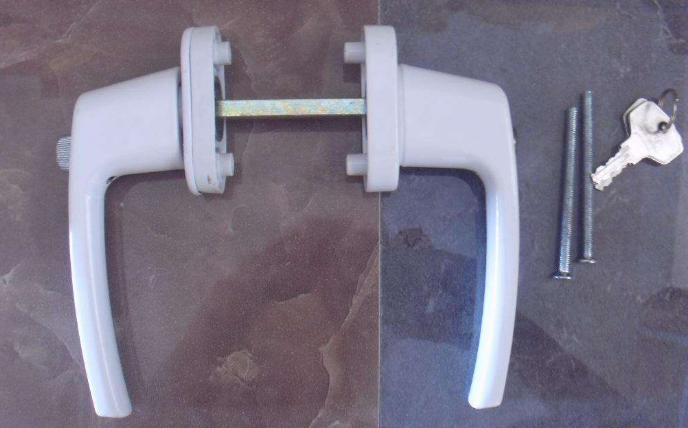 防止塑钢门窗五金配件损坏方式详解