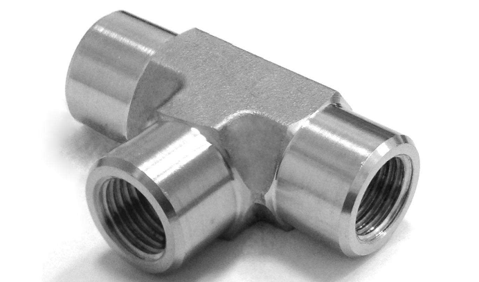 不锈钢管件内螺纹攻丝加工要点