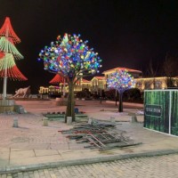 青岛步行街夜景 钻石许愿树雕塑 灯光木棉树雕塑摆件