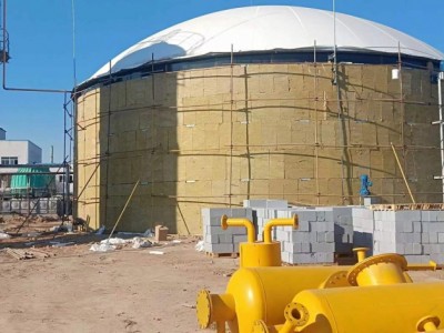 化工厌氧储罐保温施工队 机房设备铁皮保温工程承包图3