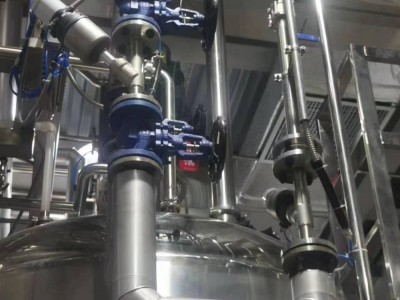 海淀锅炉机房管道保温施工队 玻璃棉铁皮保温工程图3