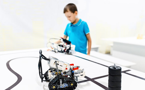 少儿机器人编程有必要学吗