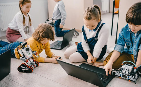 小码王编程一年学费多少