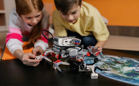 线上编程哪家机构好，杭州小码王编程值得选择