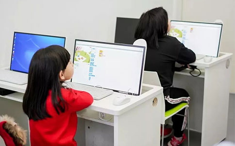 小码王编程和编程猫哪家好