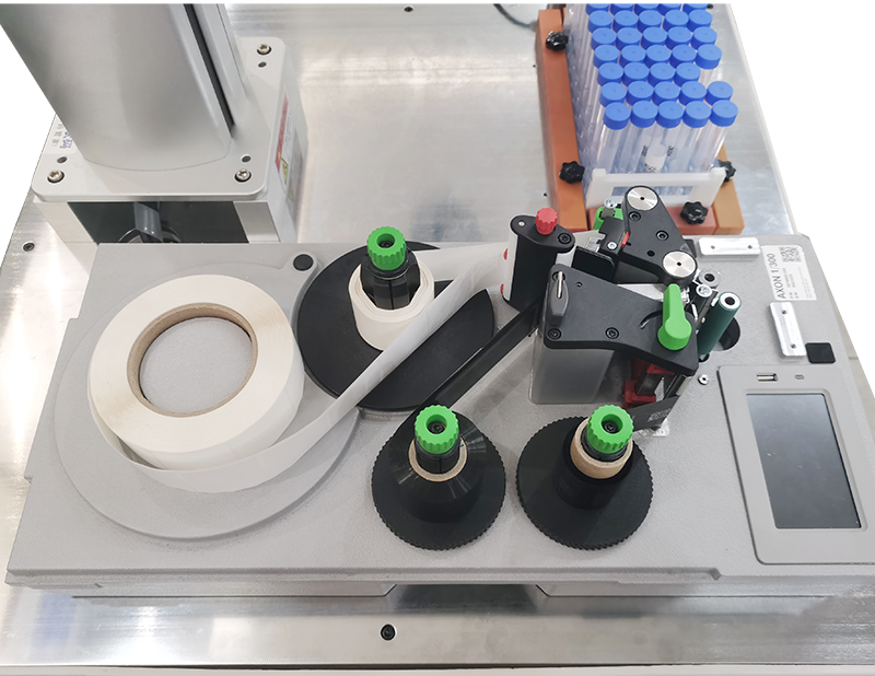 高赋码试管打印贴标机 边抓取边打印