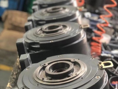 传输设备专用齿轮减速机|东本减速机|DCG减速机|减速电机