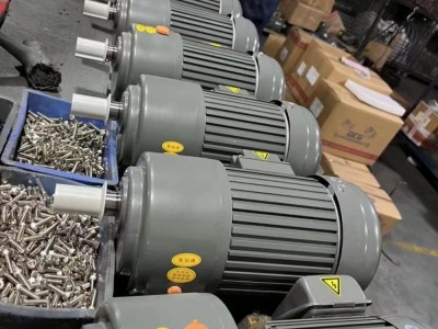 封箱机专用齿轮减速机,东本减速电机,东本减速马达,东本厂家供应